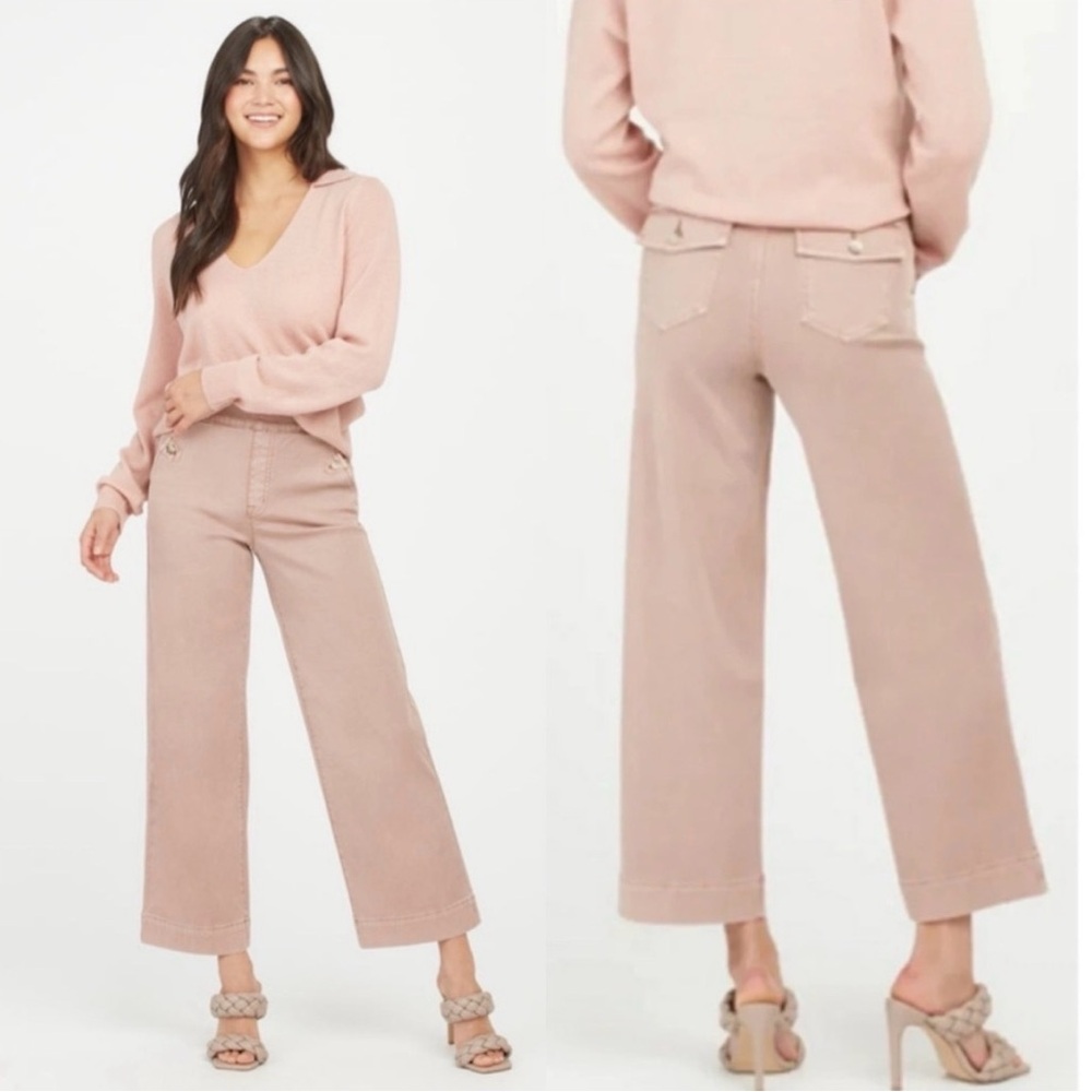 SPANXsupersmooth™ Stretch Twill
Cropped Wide Leg Pant in Pale Pink.